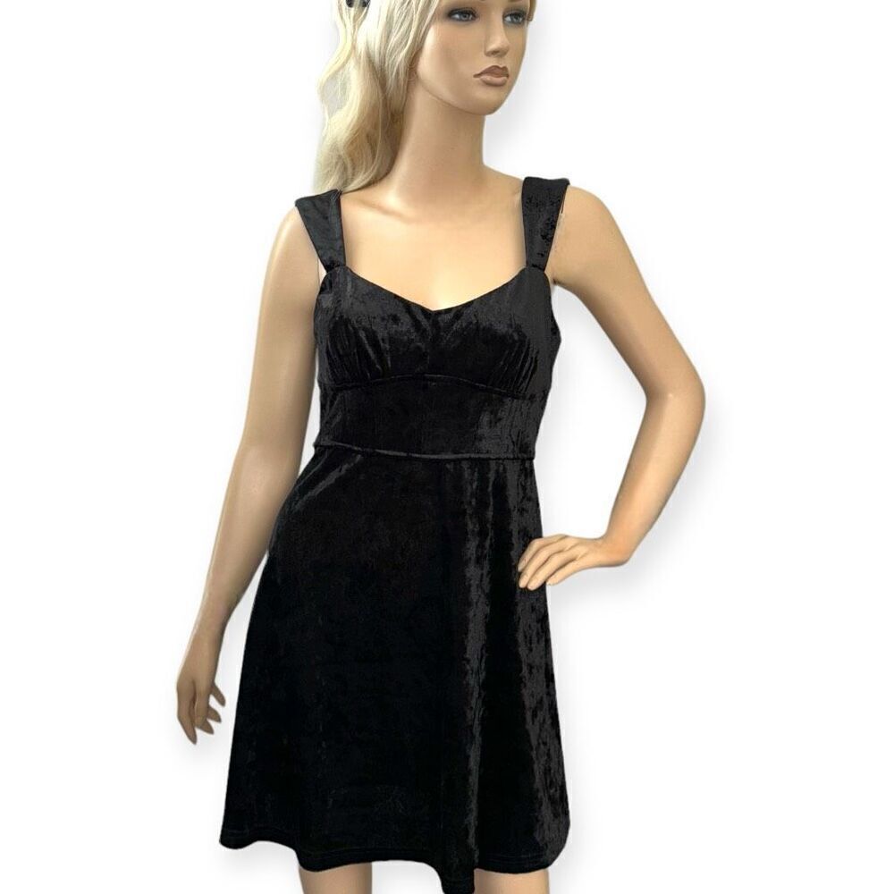 LUSH Crushed Velvet Retro Minidress In Black Size Large NEW - Picture 3 of 15